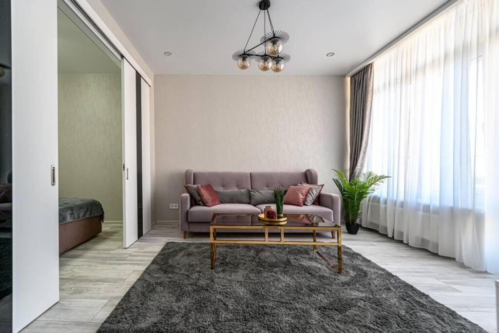 Комфортные Апартаменты 36 Жемчужина Odessa Exterior foto