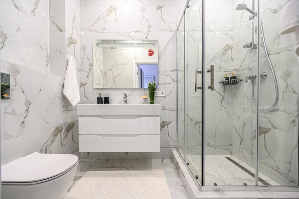 Комфортные Апартаменты 36 Жемчужина Odessa Exterior foto
