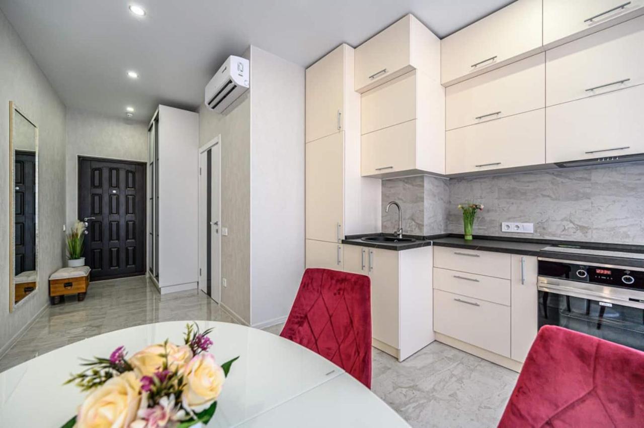 Комфортные Апартаменты 36 Жемчужина Odessa Exterior foto