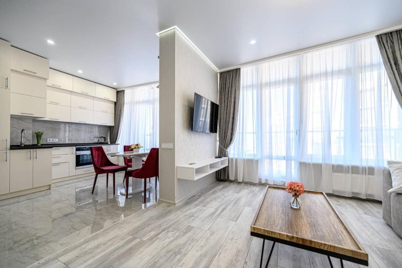 Комфортные Апартаменты 36 Жемчужина Odessa Exterior foto